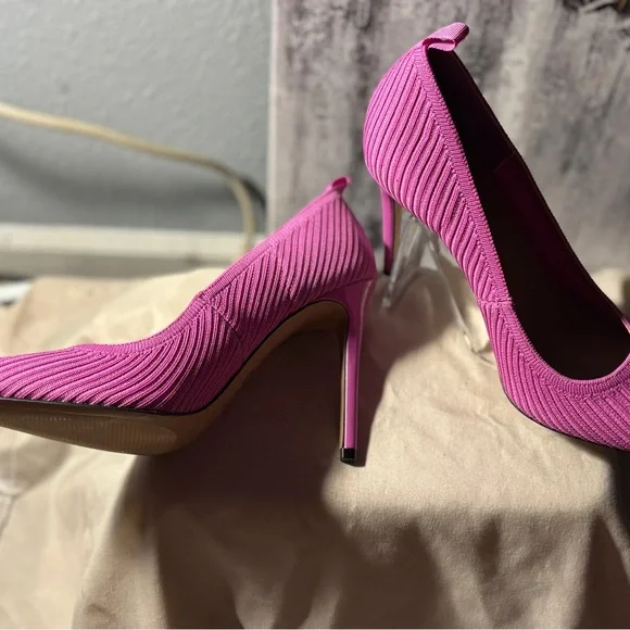 Mix No. 6 Fuchsia Textured Heels - Picture 3 of 7
